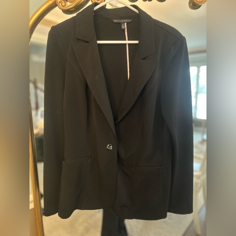 Black Tailored Blazer with Notched Lapels